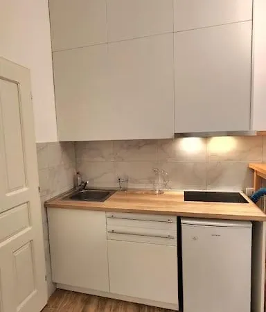 Newly Built Cozy & Modern Gem - Center Of Old Town *